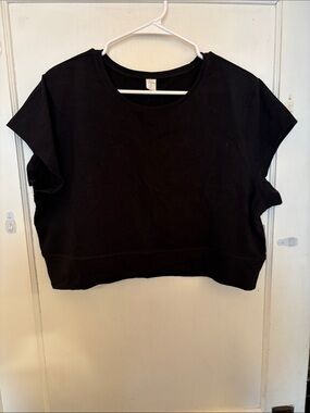 Old Navy Black Cropped Boxy Short-Sleeve Top